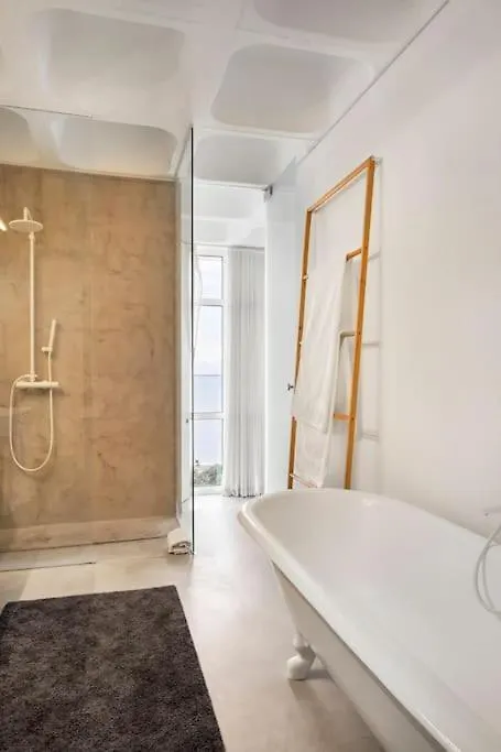 Loft Espacoso Com Vista Deslumbrante Para O Tejo Lissabon Portugal